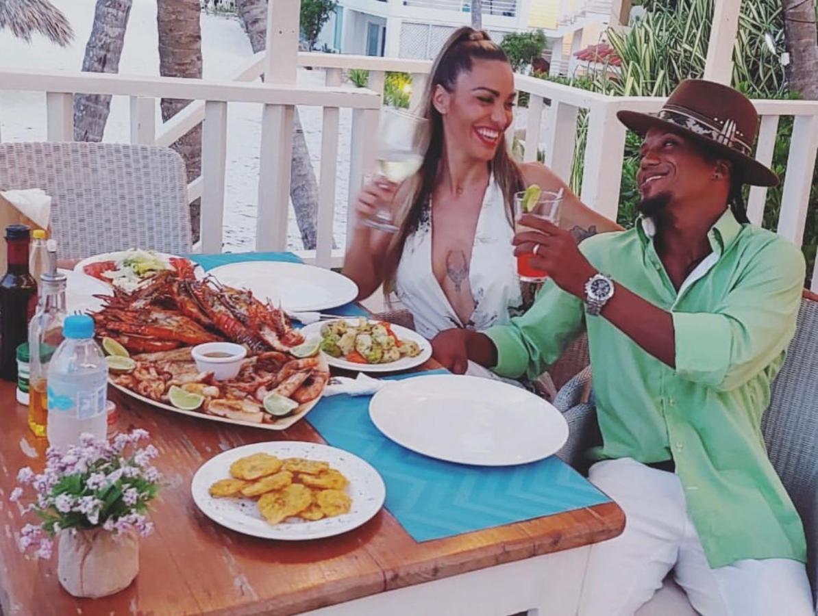 Los Corales Villas And Suites - Beach Club, Spa, Restaurants Пунта Кана Екстериор снимка