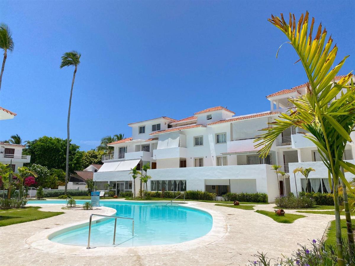 Los Corales Villas And Suites - Beach Club, Spa, Restaurants Пунта Кана Екстериор снимка