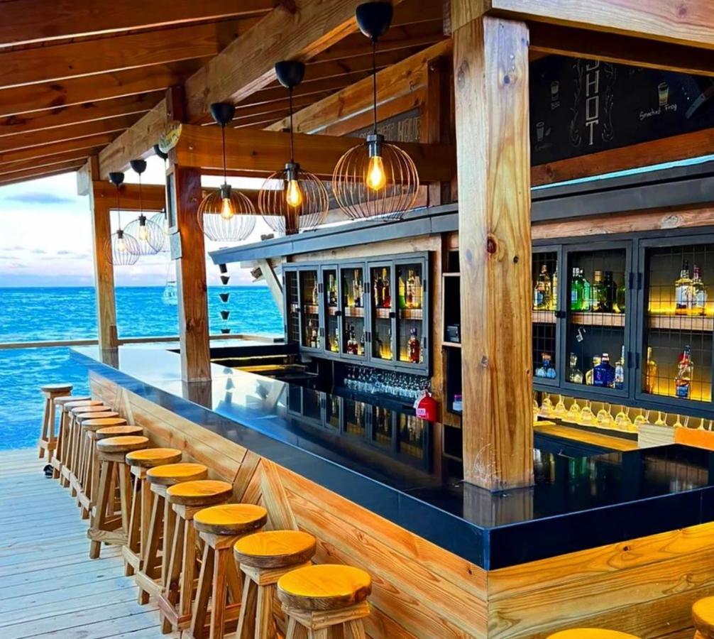 Los Corales Villas And Suites - Beach Club, Spa, Restaurants Пунта Кана Екстериор снимка